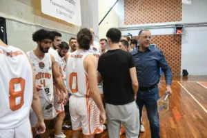 Πρώτη νίκη στις εθνικές κατηγορίες για την ΑΕ Ροϊτίκων - Φωτογραφίες