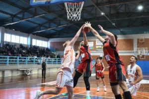 Πρώτη νίκη στις εθνικές κατηγορίες για την ΑΕ Ροϊτίκων - Φωτογραφίες