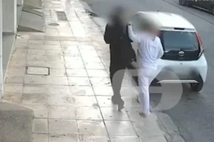 Καλαμάτα: 17χρονος ξυλοκόπησε πρώην συμμαθητή του – Συνελήφθη και η μητέρα του