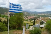 28η Οκτωβρίου στα Καλάβρυτα: Πού και τι ώρα θα γίνουν οι παρελάσεις – Παρών ο Χάρης Θεοχάρης