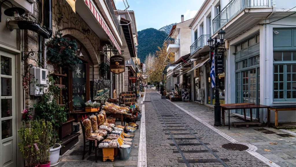Οκτώβριος στην Αχαΐα: Τρεις φθινοπωρινές αποδράσεις με μικρό budget Οκτώβριος στην Αχαΐα: Τρεις φθινοπωρινές αποδράσεις με μικρό budget