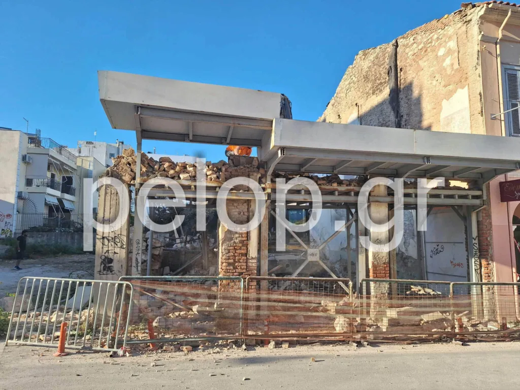 Γερμανού: Το «έργο τέχνης» που έγινε ερείπιο κατεδαφίζεται – Κλειστός ο δρόμος, πίεση στην Άνω Πόλη