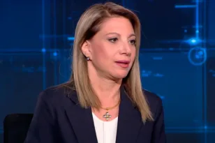 Καρυστιανού: «Δεν υπάρχει ειδικότητα κβαντικού ιατρού» – Τι είπε για το μηχάνημα βιοσυντονισμού και τα Τέμπη