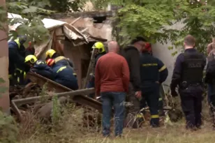 Ακαδημία Πλάτωνος: Κατέρρευσε τμήμα εγκαταλελειμμένου κτιρίου, έρευνες για εγκλωβισμένους