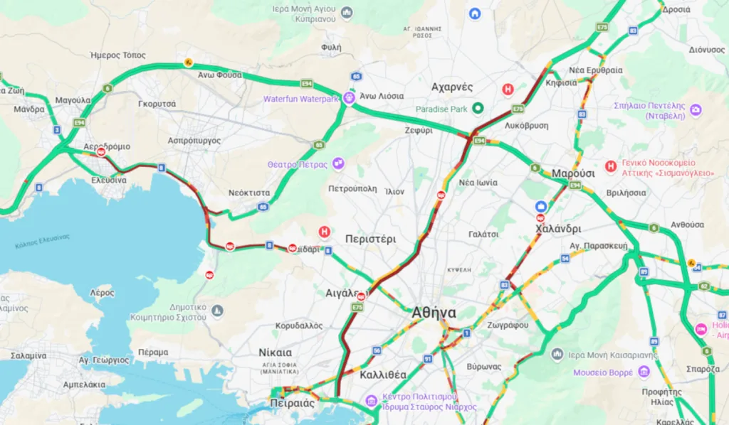 Ένα τροχαίο παρέλυσε τον Κηφισό - Κυκλοφοριακό χάος από καραμπόλα πέντε αυτοκινήτων Ένα τροχαίο παρέλυσε τον Κηφισό - Κυκλοφοριακό χάος από καραμπόλα πέντε αυτοκινήτων