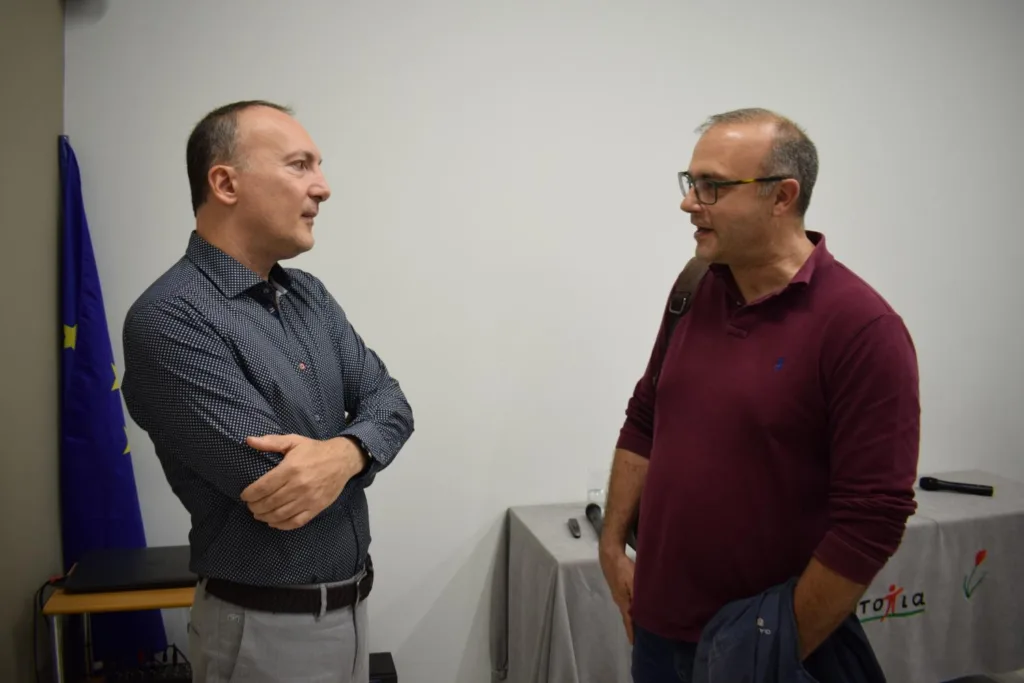 Οι «Φρουροί της Αχαΐας»: Τα ξίφη των Μυκηναίων και η ιστορία πίσω από το όνομα του τόπου Οι «Φρουροί της Αχαΐας»: Τα ξίφη των Μυκηναίων και η ιστορία πίσω από το όνομα του τόπου