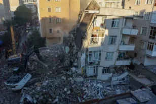 Κωνσταντινούπολη: Πέντε νεκροί από κατάρρευση πολυκατοικίας – Ανάμεσα στα θύματα 5χρονο κοριτσάκι