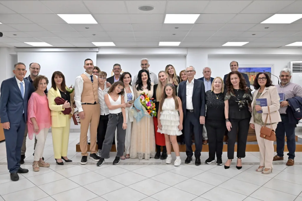 Παρουσιάστηκαν οι «Αλφαβητικές Πολιτείες» της Πηνελόπης Λαμπούση: Βραδιά χαράς και συγκίνησης