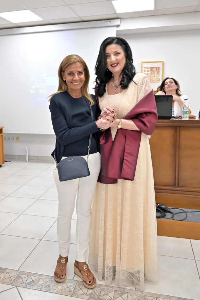 Παρουσιάστηκαν οι «Αλφαβητικές Πολιτείες» της Πηνελόπης Λαμπούση: Βραδιά χαράς και συγκίνησης