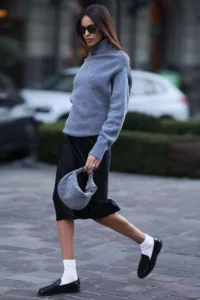 Μπότες, loafers ή sneakers; Τα παπούτσια που ταιριάζουν στο φθινοπωρινό ντύσιμο Μπότες, loafers ή sneakers; Τα παπούτσια που ταιριάζουν στο φθινοπωρινό ντύσιμο