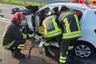 Νεκρή 69χρονη στην Ιταλία σε δυστύχημα με το ΙΧ του πρώην της