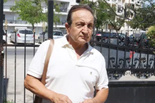 «Κάθε είδους ύβρεις και προσβολές με αφήνουν αδιάφορο», η απάντηση Μπιμπίλα στον Φιλιππίδη