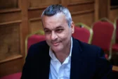 Χάρης Μαμουλάκης: Παραιτήθηκε από βουλευτής – «Παραμένω στην πρώτη γραμμή της πολιτικής μάχης»