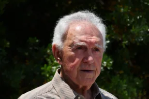 Αλέξανδρος Μανιατόπουλος: Ο άνθρωπος που έγραψε τη δική του ιστορία στην ελληνική αυτοκίνηση επιστρέφει στην Πάτρα