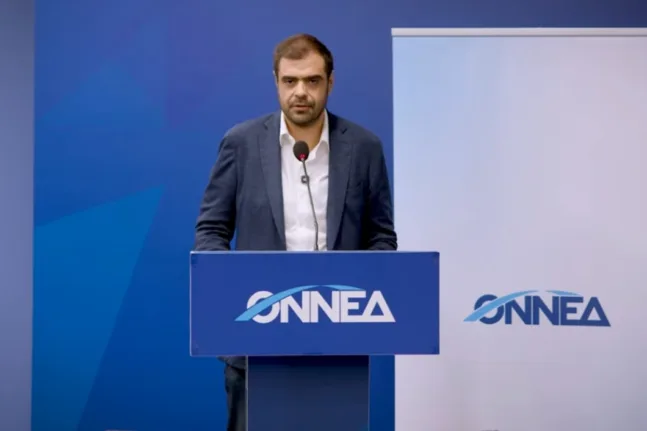 Μαρινάκης κατά Τσίπρα: «Η νεολαία δεν είναι οι ημιπιτσιρικάδες που φαντασιώνεται να βγουν στον δρόμο»