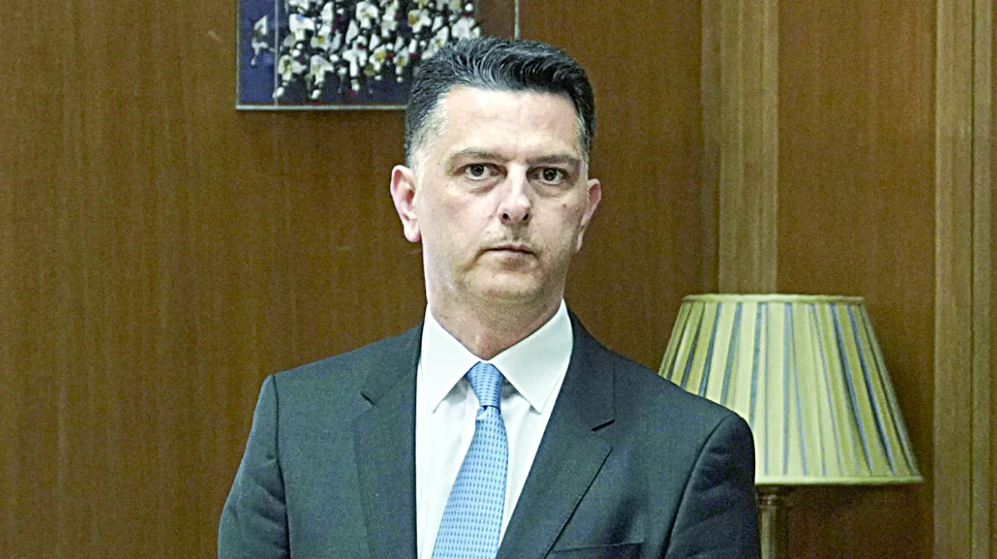&Mu;&iota;&chi;ά&lambda;&eta;&sigmaf; &Mu;&pi;&epsilon;&kappa;ί&rho;&eta;&sigmaf;: &Eta; &delta;&iota;&alpha;&delta;&rho;&omicron;&mu;ή &mu;έ&chi;&rho;&iota; &tau;&eta;&nu; &pi;&rho;&omicron;&sigma;&omega;&rho;&iota;&nu;ή &alpha;&pi;&omicron;&chi;ώ&rho;&eta;&sigma;&eta; - &Alpha;&pi;ό &tau;&eta;&nu; &Alpha;&chi;&alpha;ΐ&alpha; &sigma;&tau;&omicron;&nu; &sigma;&tau;&epsilon;&nu;ό &pi;&upsilon;&rho;ή&nu;&alpha; &tau;&eta;&sigmaf; &epsilon;&xi;&omicron;&upsilon;&sigma;ί&alpha;&sigmaf;