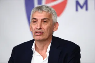 «Θα είμαι υποψήφιος αλλά δεν είμαι εξαγοράσιμος, είμαι στην ίδια πλευρά με τον Γιαννάκη» το μήνυμα του Φασούλα