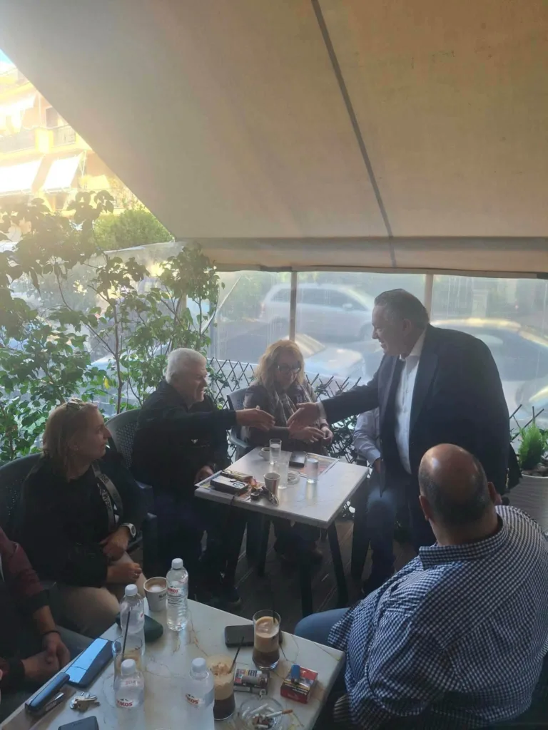 Στην Αγυιά η «Πάτρα Ενωμένη» – Συζητήσεις με κατοίκους για τα προβλήματα της περιοχής