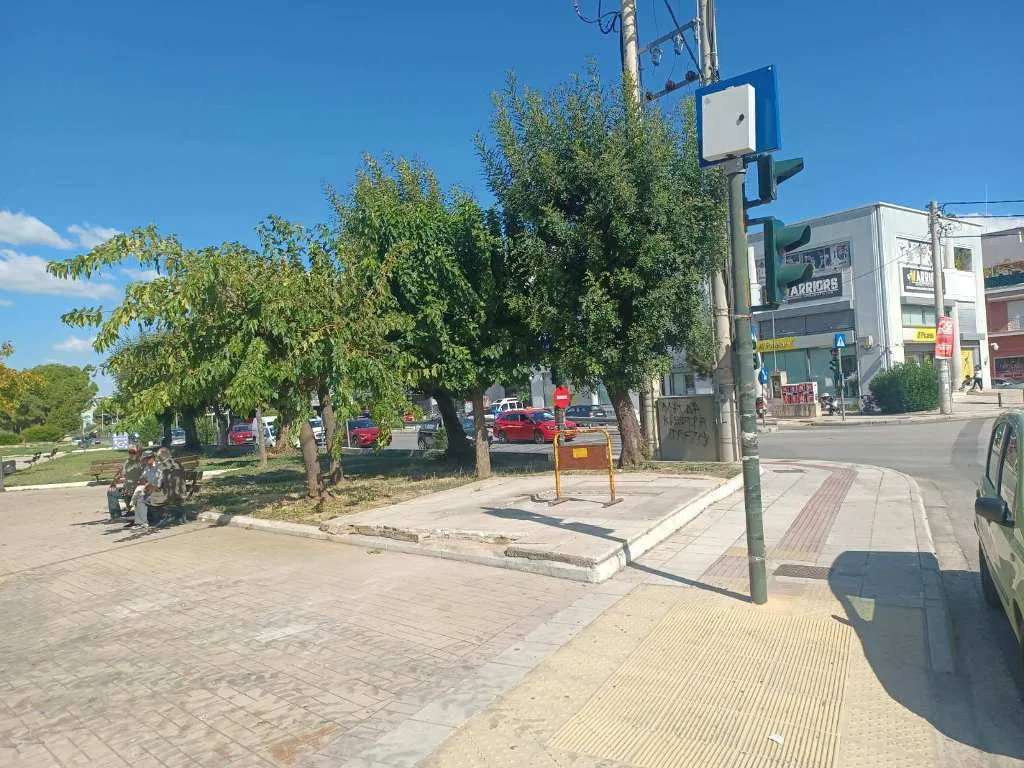 Πάτρα: Τα περίπτερα υποχωρούν από τον χάρτη της πόλης – Από 300 έμειναν 88 - Επιχείρηση ξηλώματος από τον Δήμο