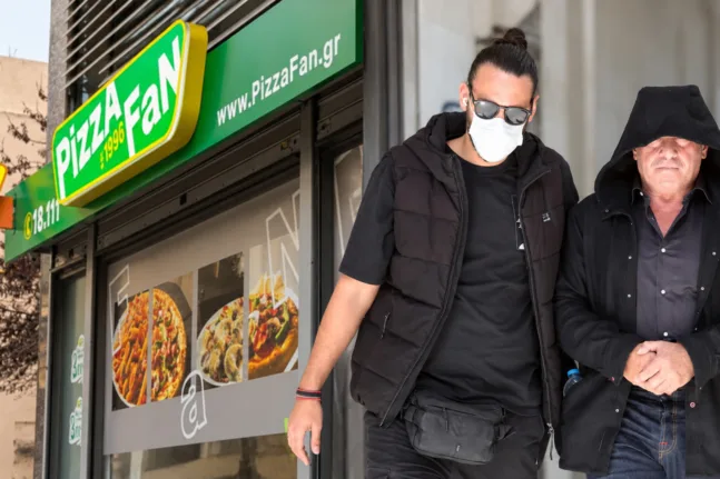 Pizza Fan: Ελεύθεροι με όρους τρεις κατηγορούμενοι – Προφυλακιστέος ο ιδιοκτήτης