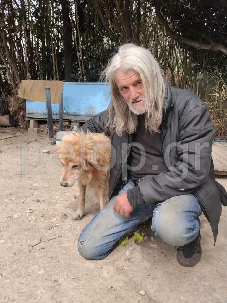 Πέτρος Μπουζάνης-Κεϊάνης: Ο Ροβινσώνας της Πλαζ - 15 χρόνια ζει αθέατος στο ξύλινο καταφύγιό του
