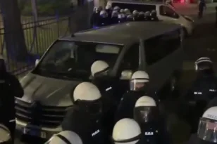 Πολωνία: Σύγκρουση κυβέρνησης με τη δικαστική εξουσία, η αντιπολίτευση κάνει λόγο για πραξικόπημα!