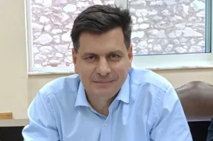 Ψωμάς κατά Πελετίδη: «Διχαστικά γιορτάστηκε η τοπική γιορτή της 4η Οκτωβρίου»