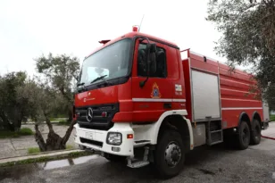 Φωτιά στην Τζια: Δύο αεροσκάφη στη μάχη, ενισχύσεις από Λαύριο και Παλαιά Φώκαια