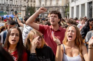 Ισπανία: Η στεγαστική εξέγερση οδηγεί τον Σάντσεθ σε πρόωρες εκλογές;
