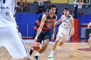 Η διακοπή έκοψε τον ρυθμό στην Παναχαϊκή, ήττα από Σπόρτιγκ – Φωτογραφίες/δηλώσεις/βίντεο