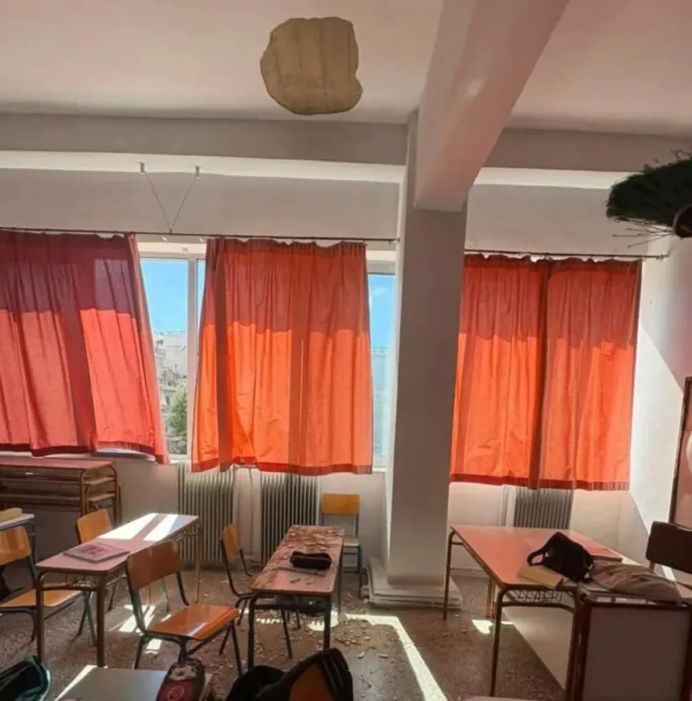 Πάτρα: Κλειστό το 6ο Λύκειο μετά την πτώση οροφής, τι έδειξε η αυτοψία