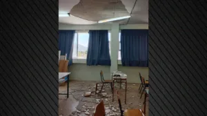 Θεσσαλονίκη: Κατασκευαστική κακοτεχνία η πτώση σοβά που τραυμάτισε μαθητή στο Γυμνάσιο Βασιλικών Θεσσαλονίκη: Κατασκευαστική κακοτεχνία η πτώση σοβά που τραυμάτισε μαθητή στο Γυμνάσιο Βασιλικών