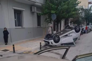 Πάτρα: Σφοδρή σύγκρουση Ι.Χ., αναποδογύρισε αυτοκίνητο και τραυματίστηκε ο οδηγός!