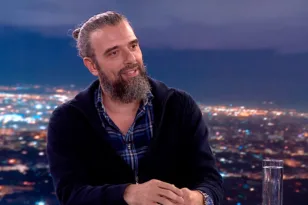 Η νέα σειρά του Τσαφούλια δεν θα είναι μίνι: 60 επεισόδια και δύο κανάλια στο προσκήνιο