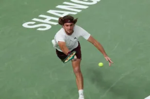 Shanghai Masters: Αποκλεισμός για τον Τσιτσιπά από τον Μεντβέντεφ