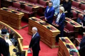 Στη Βουλή ο Βαρδάκης, στους 11 βουλευτές ο ΣΥΡΙΖΑ – Το μήνυμα Δούρου για την «υπογραφή»