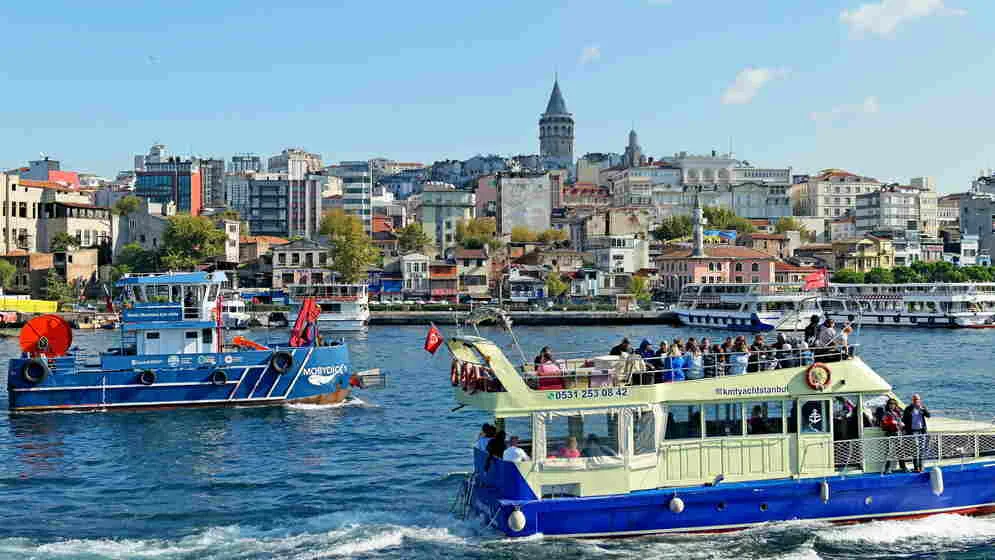 Κωνσταντινούπολη: 48 ώρες ανάμεσα σε δύο ηπείρους, αυτοκρατορίες και γεύσεις
