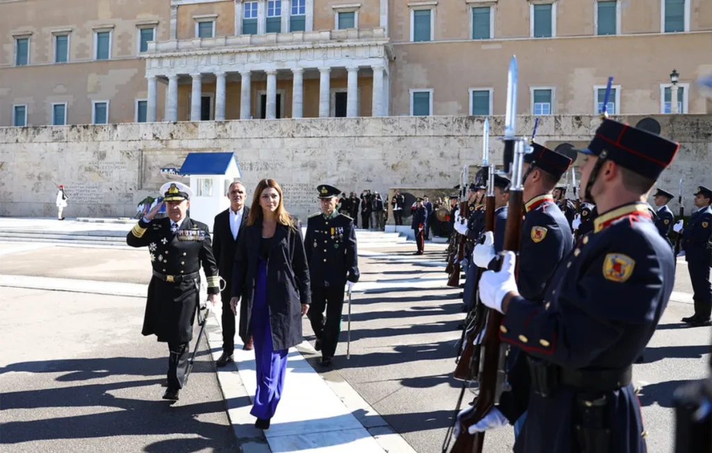 28η Οκτωβρίου: Σε εξέλιξη η μαθητική παρέλαση στην Αθήνα 28η Οκτωβρίου: Σε εξέλιξη η μαθητική παρέλαση στην Αθήνα