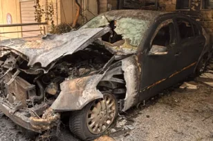 Ζωγράφου: Έκαψαν κατά λάθος το αυτοκίνητο αντιδημάρχου – Δύο συλλήψεις για οπαδικό «ξεκαθάρισμα»
